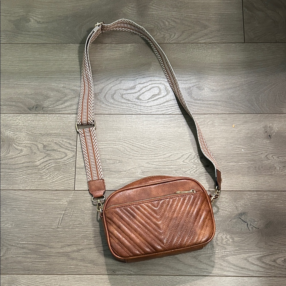 Elegant Brown Crossbody Bag